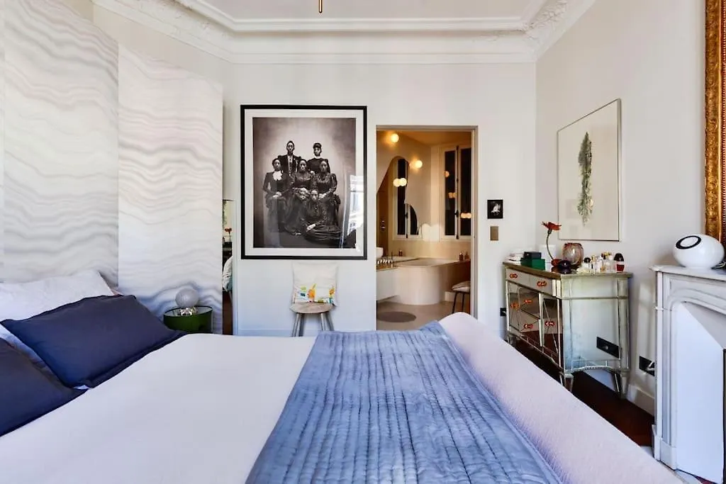 Lux Art Deco, Voltaire Apartment Paris 0*,